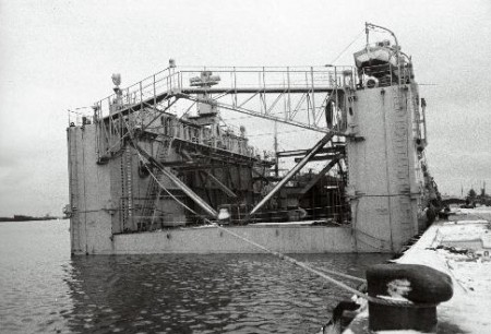 Плавучий в Таллинском порту.1962