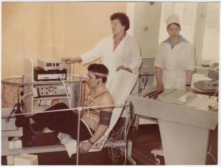 Медицинский осмотр моряков перед выходом  в рейс 1980
