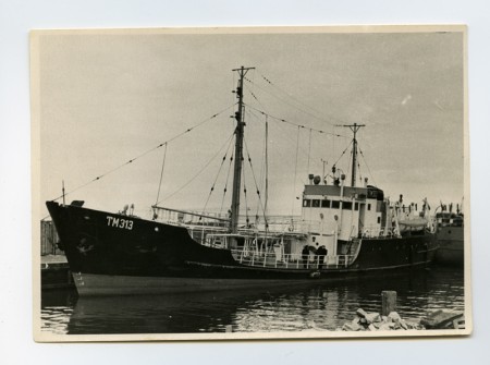 танкер ТМ-313 в порту - 1956