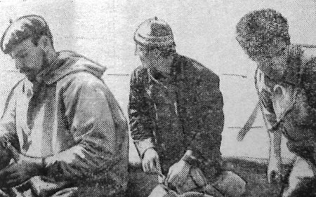 рыбаки   за   вооружением невода -  CPTP-9057   18 07 1974