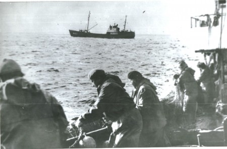 экипаж СРТ-4480  в Северном море - 1975