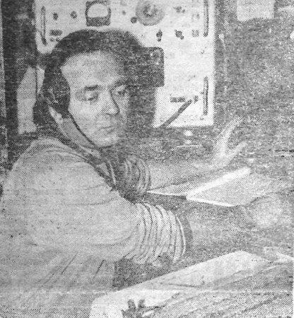 Рыбаков Эдуард радиооператор первого класса за работой – ПБ РЫБАК БАЛТИКИ  01 04  1975