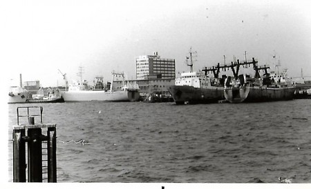 Порт Штральзунд. Снимок с борта МСБ Неотразимый 1986 год.