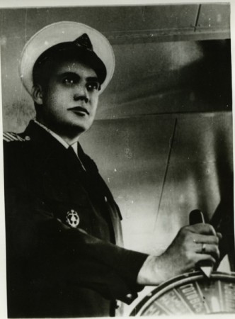 Роман  Карл Карлович  ТР Бриз  признан Лучшим капитаном флота Министерства рыбной промышленности СССР 25 августа 1971