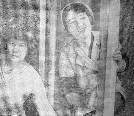 Мальвик  Тамара и Лилия Кабонен в день коммунистического субботника - ЭРПО Океан 26 04 1973