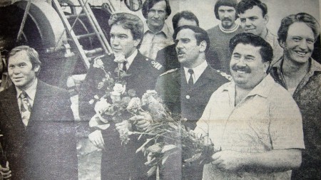 Барбакадзе  капитан   с экипажем-победителем соцсоревнования  - СРт 4544 29  июня 1974  года