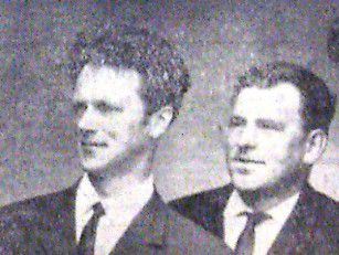 Калью Э.  (слева) старший мастер добычи , тралмастер-наставник  Д. Ченцов  - СРТ-4572  1966 год
