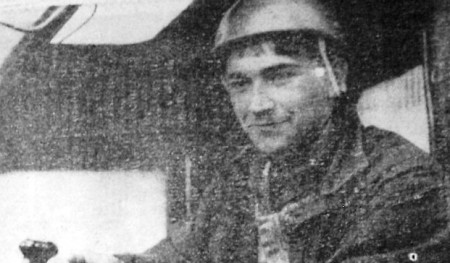 Загоруй Леонид Аанатольевич грузчик порта освоил за год  все виды автопогрузчиков  16 октября 1970