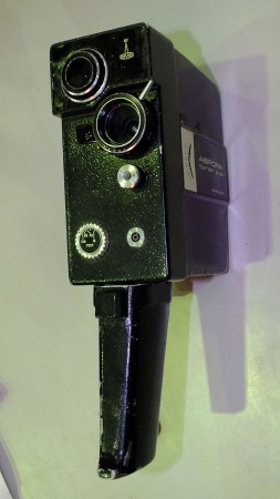 кинокамера Аврора-супер 2х8 - использовалась для подводных съемок