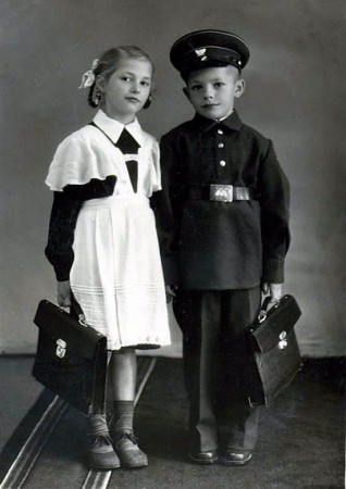 первоклассники  1955  год.