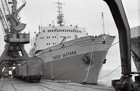 ПБ Рыбак Балтики в порту  Таллина 1974
