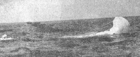 Лавелли Хью капитан, покинув самолет, приводнился на  парашюте  в открытом океане – Пб Иоханнес Варес 1963