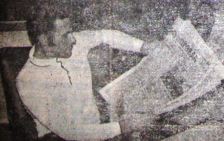 Нахкур  Рейн боцман готовится к политзанятиям -  ТР Иней 8 мая 1976