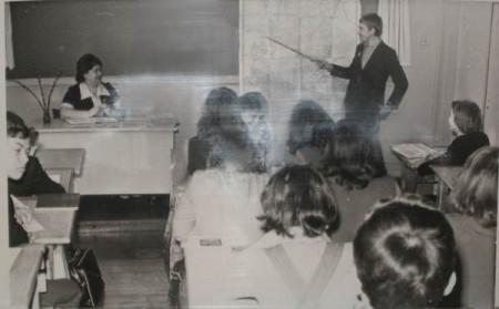 урок  географии  в 8-а  классе 15 ср. школы  - 1978 год