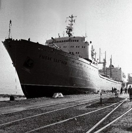 ПБ Рыбак Балтики в  1976 году