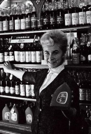 магазин и винный бар "Арарат" - 1964 год