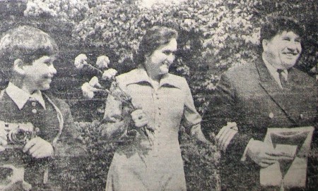 Барбакадзе Багдо  капитан СРТ-4544 с женой Ларисой Тимофеевной и сыном Серго 18 июля 1974 года