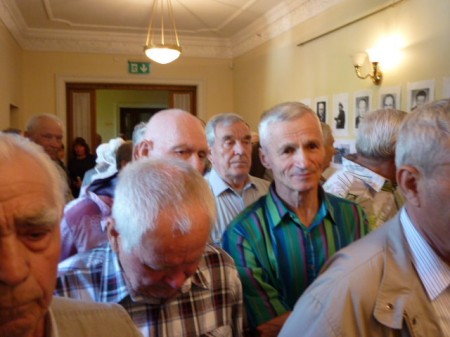 присутствовало  примерно  100-120  работников  ПО  Эстрыбпром