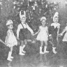 На новогодней елке в детсаду-яслях №115 ТБОРФ  на улице Аласи, 5 – 08 01 1966 фото А. Дудченко
