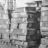 Колесов В. с бригадой портовых рабочих во время разгрузки гофротары – ТМРП 24 04 1975