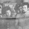 Кутсер Тийт 4-й помощник капитана (справа) и экскурсанты воины-матросовцы - РТМС-7510 Мустъярв 02 12 1975