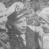 Евсеев Вячеслав навигатор  с дочками Юлей и Леночкой - на Дней защиты детей ЭРПО Океан 10  06 1976
