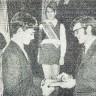 Ян Маркс секретарь комитета ЛКСМЭ РПФ вручает комсомольский билет Валерию Барабанову    26 средней школы г. Таллина  11 ноября  1972