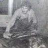 Сластиновский Георгий на упаковке рыбы матрос -  БМРТ-457  Каарел Лийманд -  27 апреля  1976