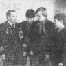 Тамм Ф. М.  беседует с пионерами подшефной 53-й школы - 03 03 1984