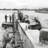 Строительство таллинского рыбного порта (слева) Ю. Яроцкий, Ю. Мыльников, Р. Паю и М. Чурбин на пристани - 18.11.1961