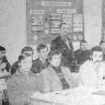 Сякки И. Э. преподаватель ведет занятия по морской практике в группе матросов- Пярнуский УКК 29 03 1975