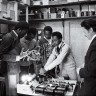 Равинский Юрий преподаватель электротехники в ТМУРП с курсантами 1976