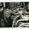 мотористы  в машинном отделении ПБ Ян Анвельт 1978