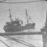 В   районе  промысла моряки СРТ-4480 встретились  со  своим   рижским  собратом - 04 12 1976