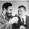 Кастро Фидель и управляющий Запрыбой в Гаване  - 1971