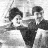 Члены  экипажа читают свежие газеты  - БМРТ-248  Йохан Келер 04 04 1971