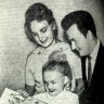 Фатьянов Юрий     старпом   танкера   Криптон  с   женой  Тамарой   собирают   дочь   Марину  первый раз в   школу  -  1965  год  1  сентября