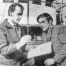 Христин Виктор моторист СРТ 4481 справа принят в члены КПСС  и рядом стармех и парторг Верховский Георгий 28 сентября 1971
