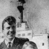 Сангель Лео Аугустович капитан-директор с  дочками в день прихода судна в порт - РТМ 7192 Юлемисте 20 августа 1971
